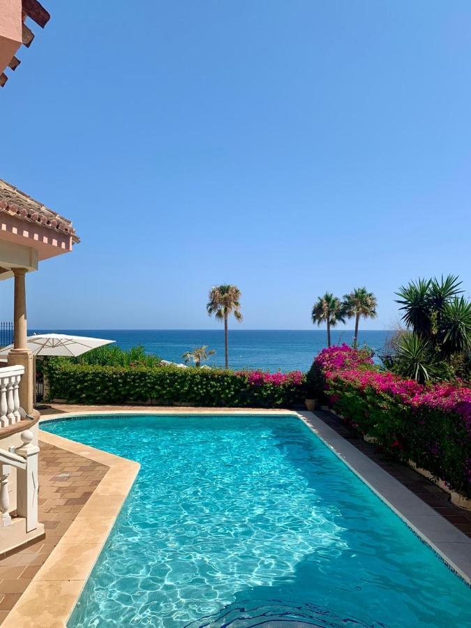 Monterray, Royal Beach, Calahonda - Front *